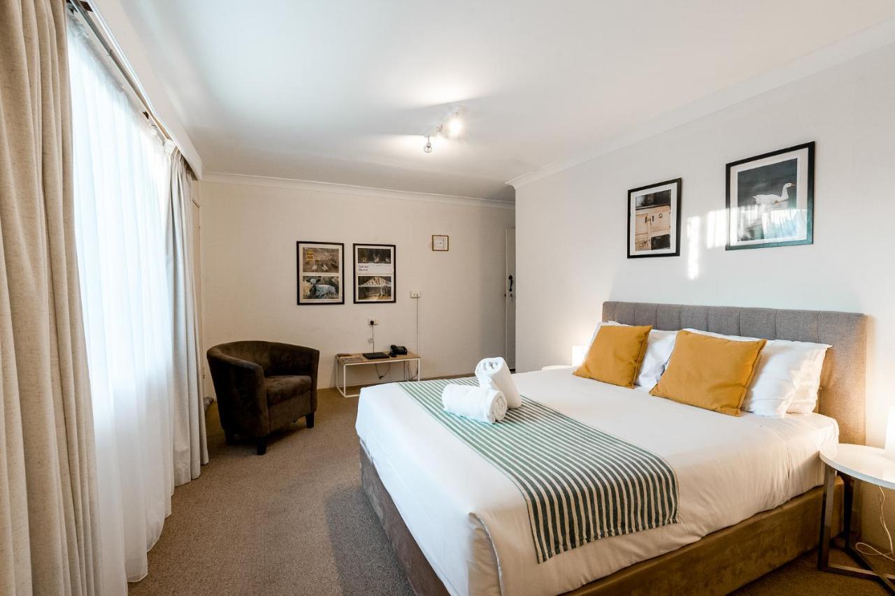 The Henry Parkes Tenterfield Extérieur photo
