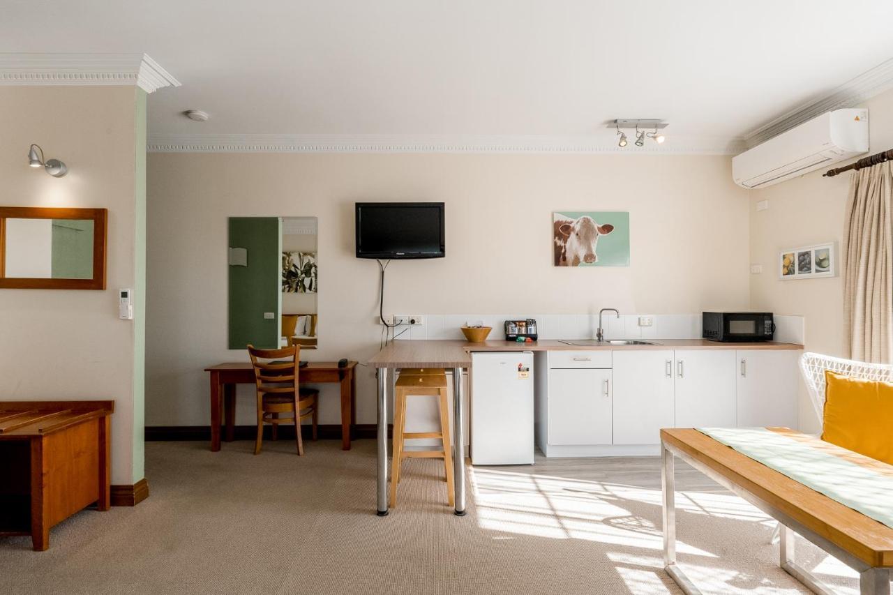 The Henry Parkes Tenterfield Extérieur photo